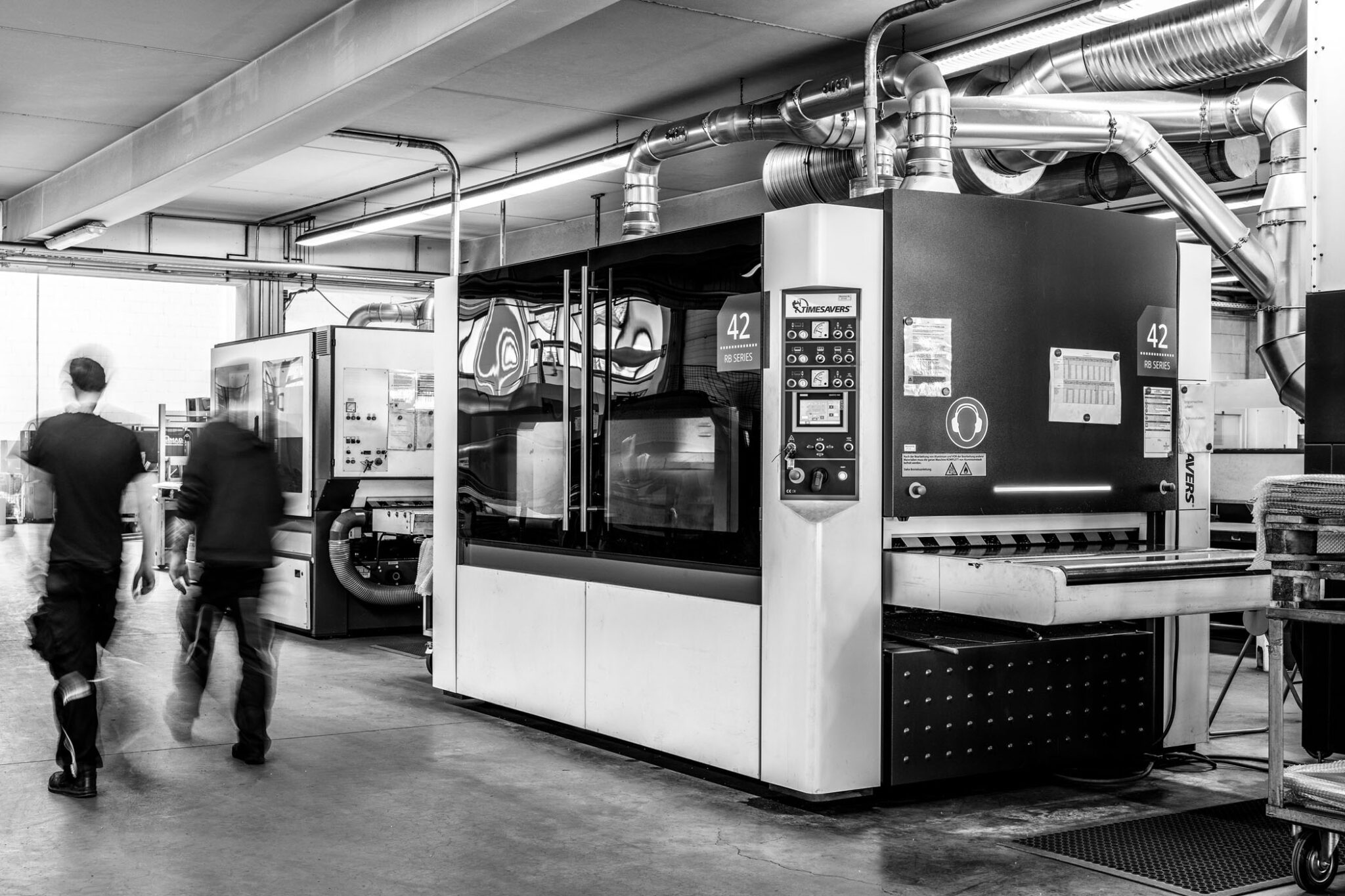 Mehr über den Artikel erfahren Entgraten – Der Schlüssel zu Perfektion in der Metallbearbeitung